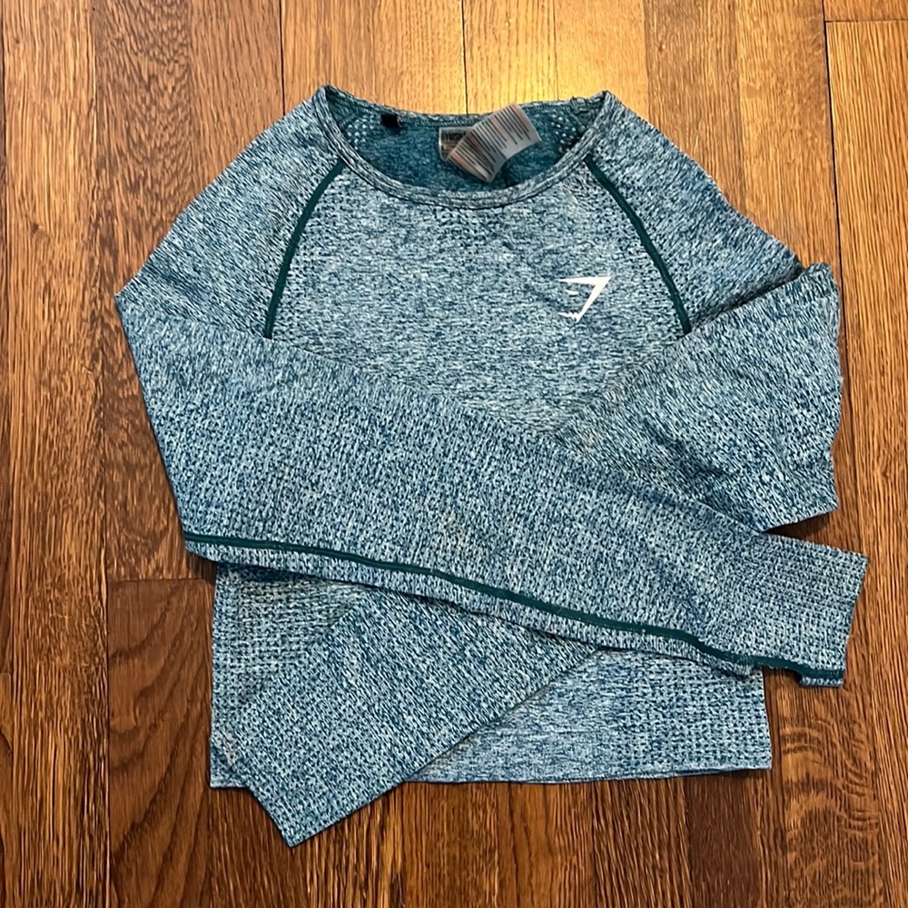 Gymsshark long sleeve crop top -Size M